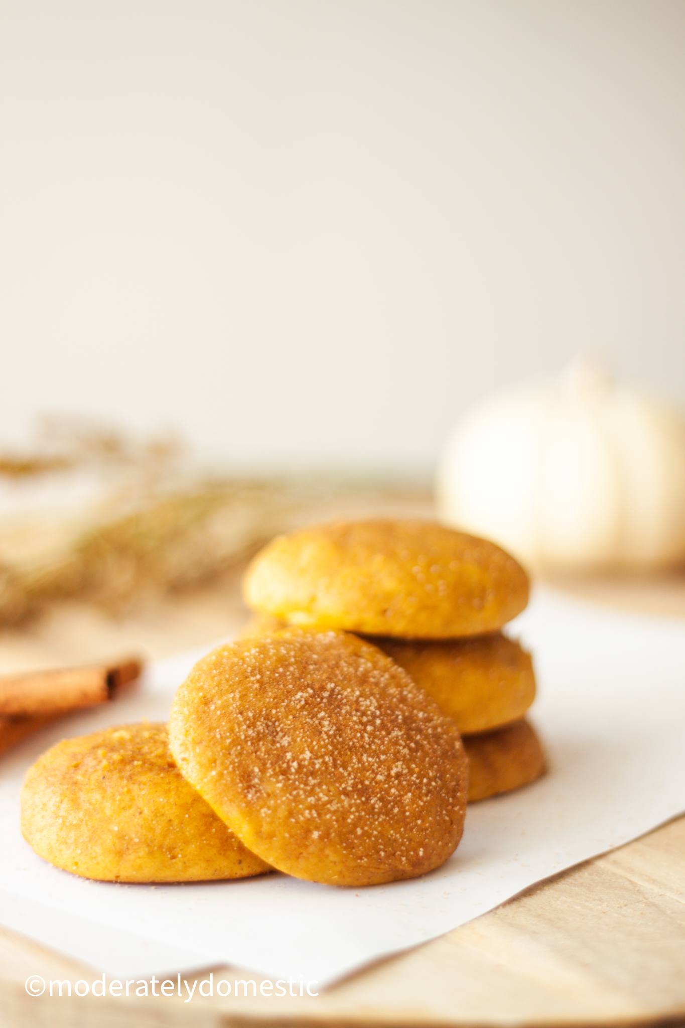 Pumpkin spice cookies with cinnamon-sugar topping